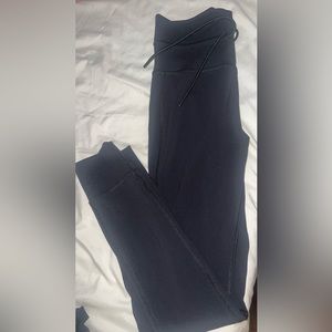 Like new vuori daily leggings with pockets